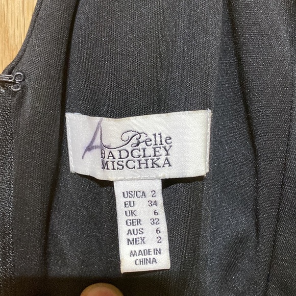 Simple beautiful green sequins maxi - Picture 7 of 7